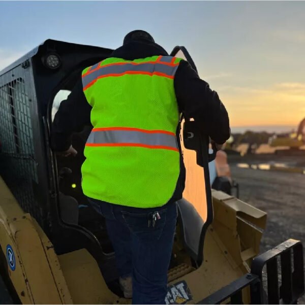 Green security vest with 3M hi-vis tape and multi-pockets for maximum safety and convenience – UK Shop Hub.