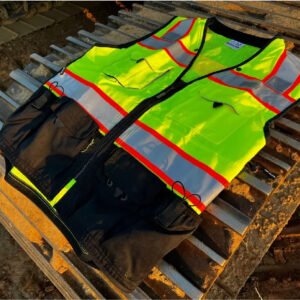 Green security vest with 3M hi-vis tape and multi-pockets for maximum safety and convenience – UK Shop Hub.